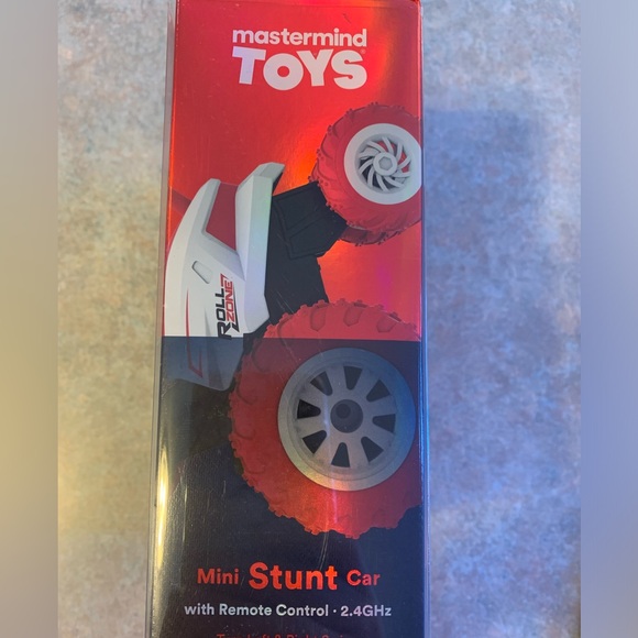 Mini Stunt car with remote control - Picture 4 of 4